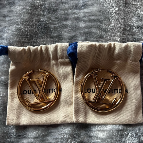 LOUIS VUITTON HOOP EARRINGS CIRCLE LV LOGO GM - Picture 7 of 8